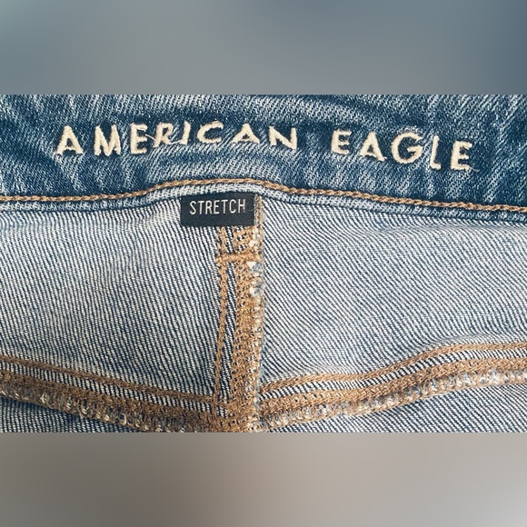 Women’s American Eagle Stretch Mom Jean - Picture 5 of 6